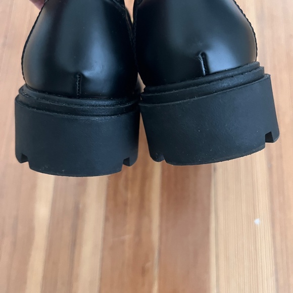 Steve Madden Black Loafers- 7 1/2 Women's - Picture 2 of 5